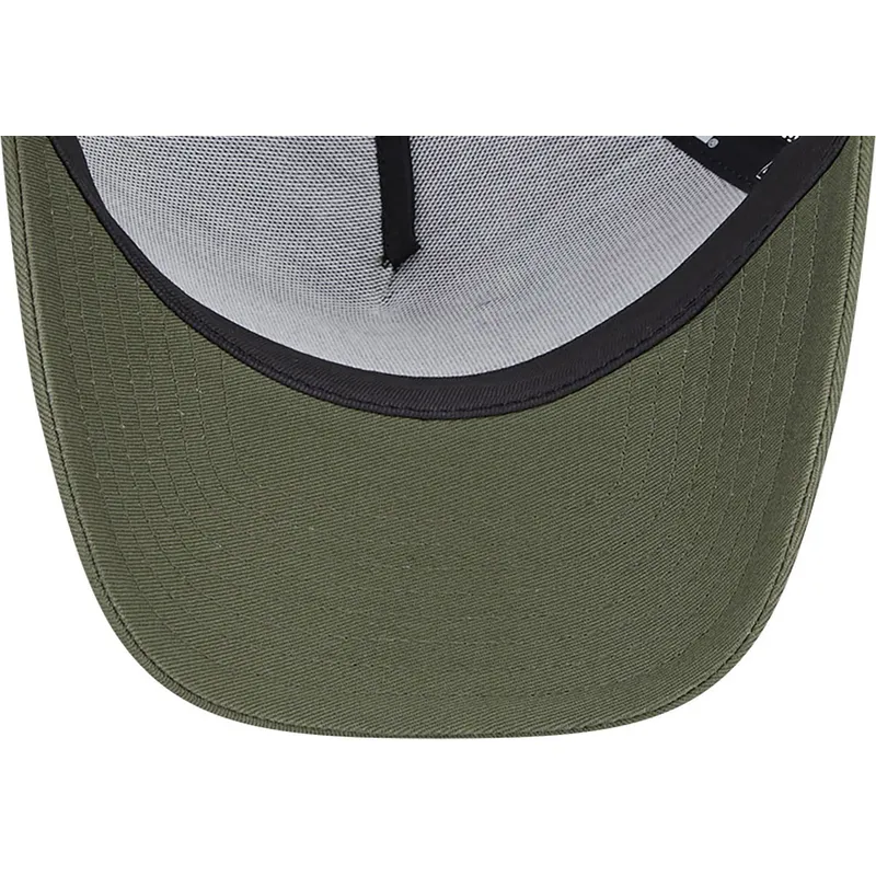 cepice-zaoblena-zelena-snapback-a-frame-piolin-y-silvestre-looney-tunes-new-era