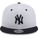 cepice-rovna-namornicka-modra-snapback-9fifty-white-crown-patch-new-york-yankees-mlb-new-era