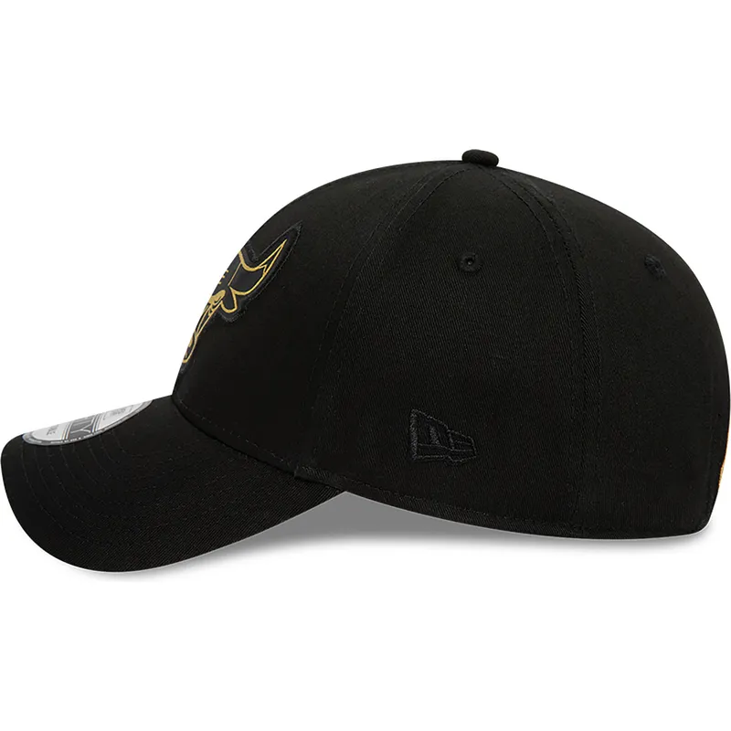 cepice-zaoblena-cerna-nastavitelny-9forty-metallic-badge-chicago-bulls-nba-new-era cepice-zaoblena-cerna-nastavitelny-9forty-metallic-badge-chicago-bulls-nba-new-era