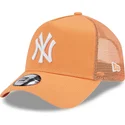 cepice-zaoblena-oranzova-snapback-a-frame-league-essential-new-york-yankees-mlb-new-era