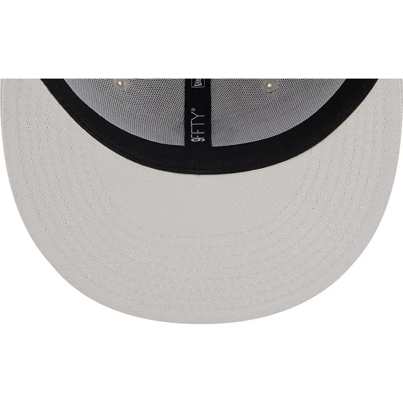 cepice-rovna-bezova-snapback-9fifty-league-essential-new-york-yankees-mlb-new-era