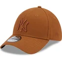 cepice-zaoblena-hneda-prilehava-39thirty-league-essential-new-york-yankees-mlb-new-era