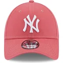 verstellbare-9forty-league-essential-kappe-in-hellrosa-der-new-york-yankees-mlb-von-new-era