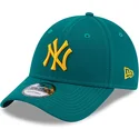 cepice-zaoblena-zelena-nastavitelny-9forty-league-essential-new-york-yankees-mlb-new-era