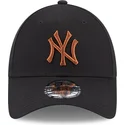 cepice-zaoblena-cerna-nastavitelny-9forty-league-essential-new-york-yankees-mlb-new-era