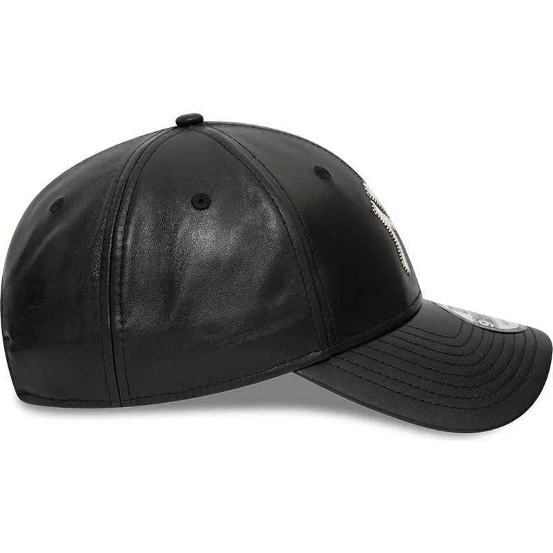 cepice-zaoblena-cerna-nastavitelny-9forty-leather-new-york-yankees-mlb-new-era cepice-zaoblena-cerna-nastavitelny-9forty-leather-new-york-yankees-mlb-new-era