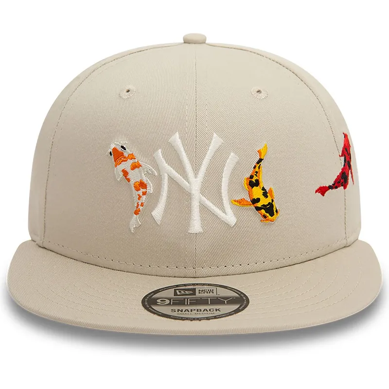 cepice-rovna-bezova-snapback-9fifty-koi-fish-new-york-yankees-mlb-new-era