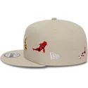 cepice-rovna-bezova-snapback-9fifty-koi-fish-new-york-yankees-mlb-new-era