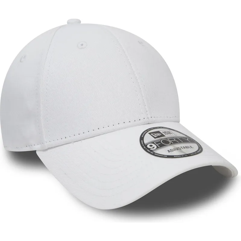 cap-zaoblena-white-adjustable-strap-9forty-new-era