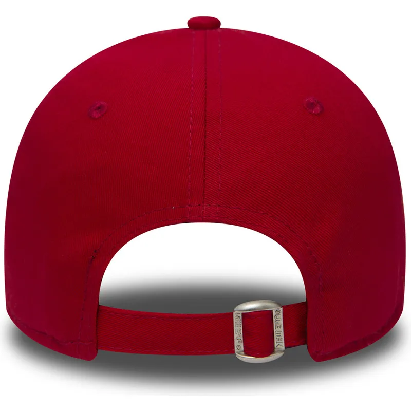 cap-zaoblena-red-adjustable-strap-9forty-essential-manchester-united-football-club-premier-league-new-era cap-zaoblena-red-adjustable-strap-9forty-essential-manchester-united-football-club-premier-league-new-era