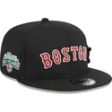 schwarze-flache-snapback-kappe-9fifty-post-up-pin-der-boston-red-sox-mlb-von-new-era