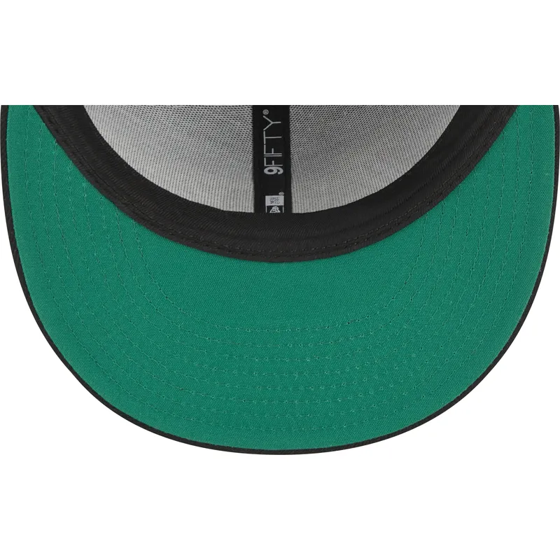 schwarze-flache-snapback-kappe-9fifty-post-up-pin-der-boston-red-sox-mlb-von-new-era