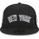 cepice-rovna-cerna-snapback-9fifty-post-up-pin-new-york-yankees-mlb-new-era