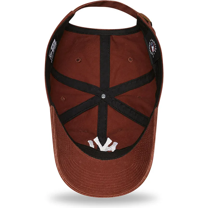 cepice-zaoblena-hneda-nastavitelny-9twenty-league-essential-new-york-yankees-mlb-new-era