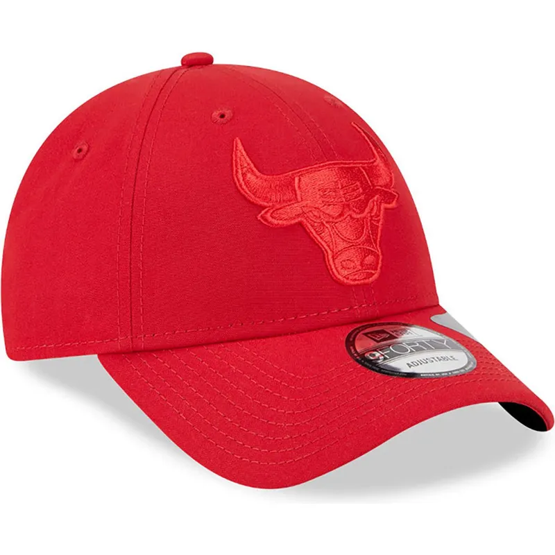 cepice-zaoblena-cervena-nastavitelny-9forty-repreve-outline-chicago-bulls-nba-new-era