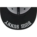 graue-und-schwarze-snapback-kappe-9fifty-bugs-bunny-looney-tunes-von-new-era