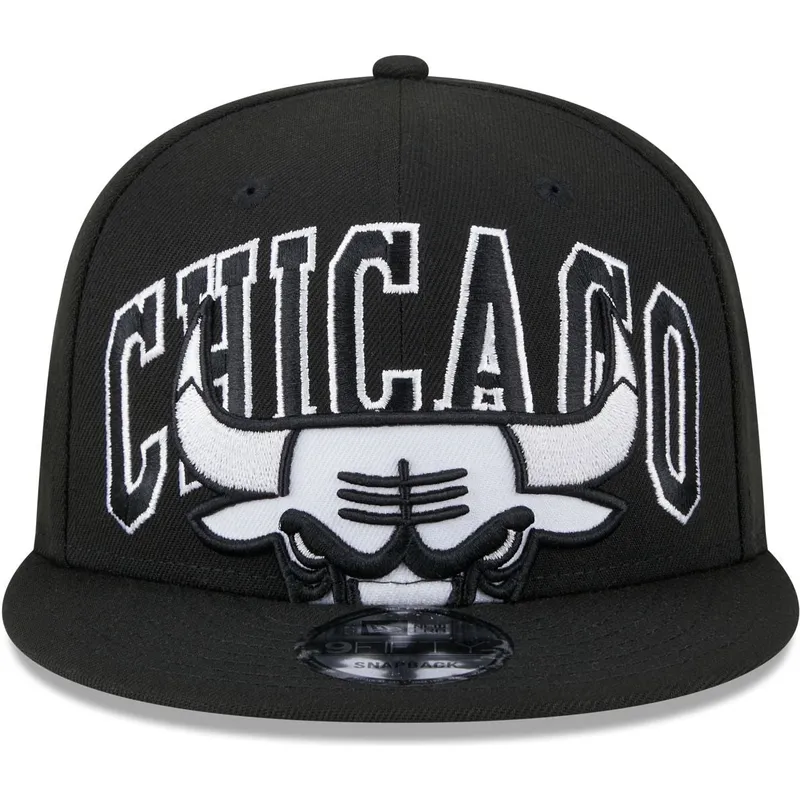 cepice-rovna-cerna-snapback-9fifty-tip-off-2023-chicago-bulls-nba-new-era