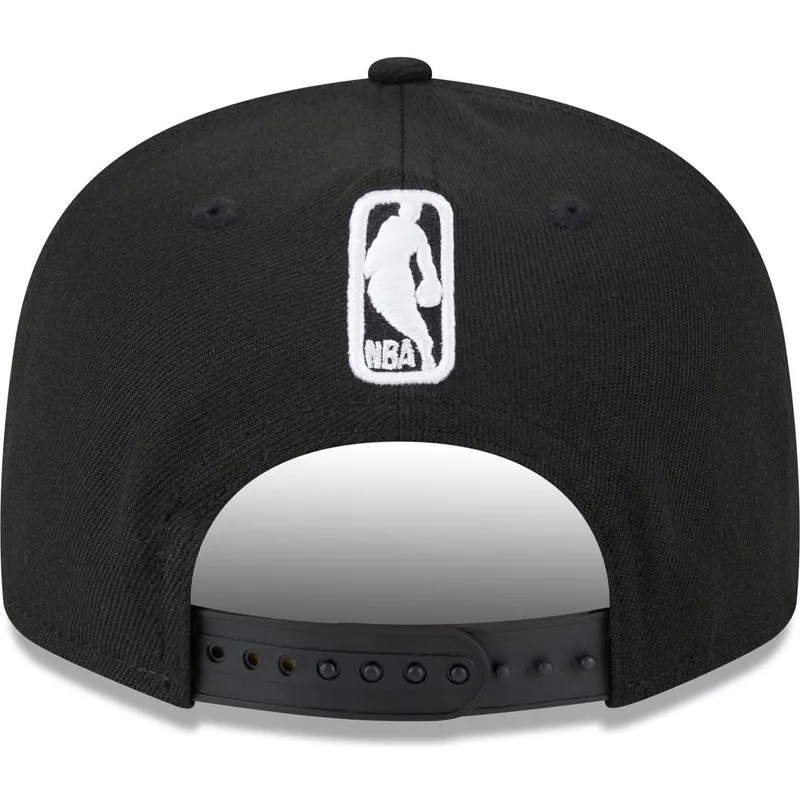 cepice-rovna-cerna-snapback-9fifty-tip-off-2023-chicago-bulls-nba-new-era