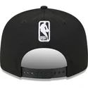 cepice-rovna-cerna-snapback-9fifty-tip-off-2023-milwaukee-bucks-nba-new-era