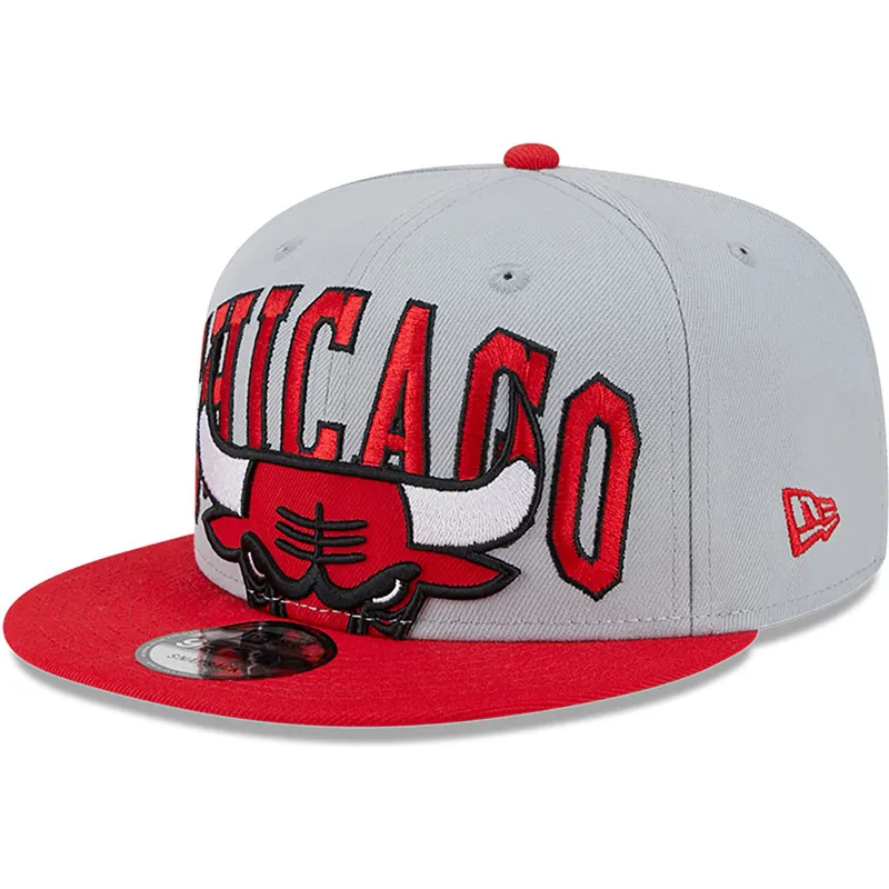 graue-und-rote-flatcap-snapback-9fifty-tip-off-2023-von-chicago-bulls-nba-von-new-era