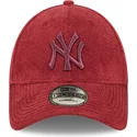 cepice-zaoblena-cervena-nastavitelny-9forty-towelling-new-york-yankees-mlb-new-era