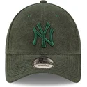 cepice-zaoblena-zelena-nastavitelny-9forty-towelling-new-york-yankees-mlb-new-era