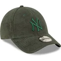 cepice-zaoblena-zelena-nastavitelny-9forty-towelling-new-york-yankees-mlb-new-era