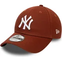 cepice-zaoblena-hneda-nastavitelny-9forty-league-essential-new-york-yankees-mlb-new-era