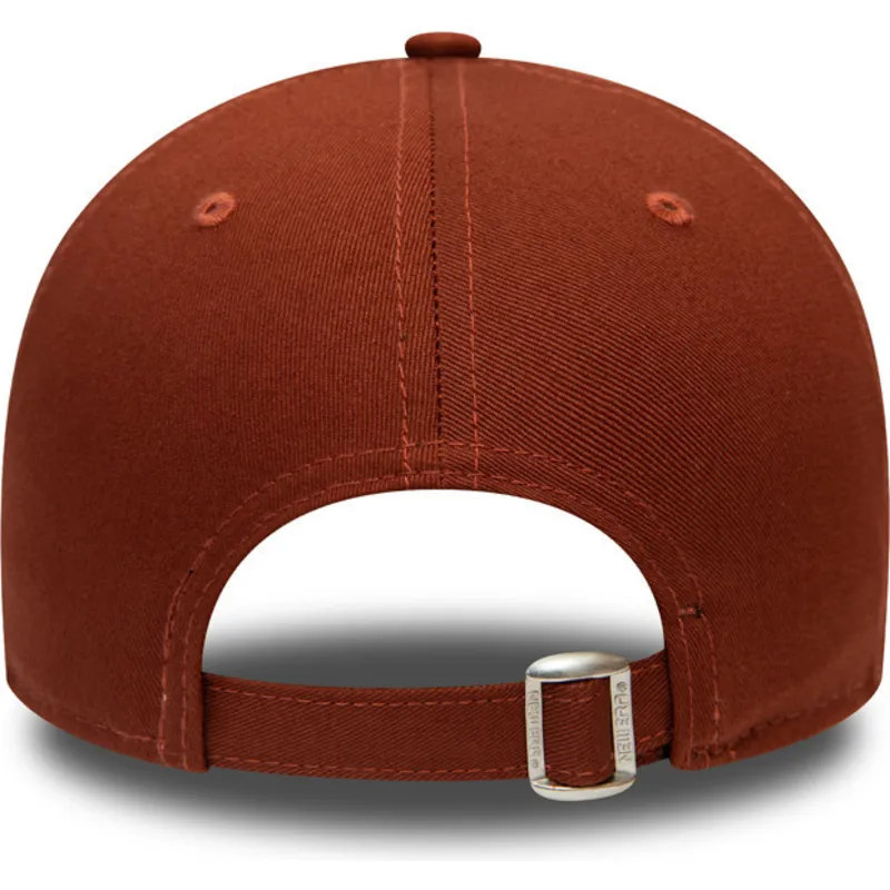 cepice-zaoblena-hneda-nastavitelny-9forty-league-essential-new-york-yankees-mlb-new-era