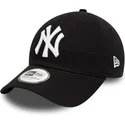 schwarze-verstellbare-curved-cap-9twenty-league-essential-der-new-york-yankees-mlb-von-new-era