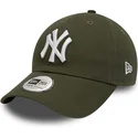 verstellbare-grune-9twenty-league-essential-kappe-der-new-york-yankees-mlb-von-new-era