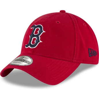 Röd justerbar kurvad keps med marinblå logotyp 9TWENTY Core Classic från Boston Red Sox MLB av New Era