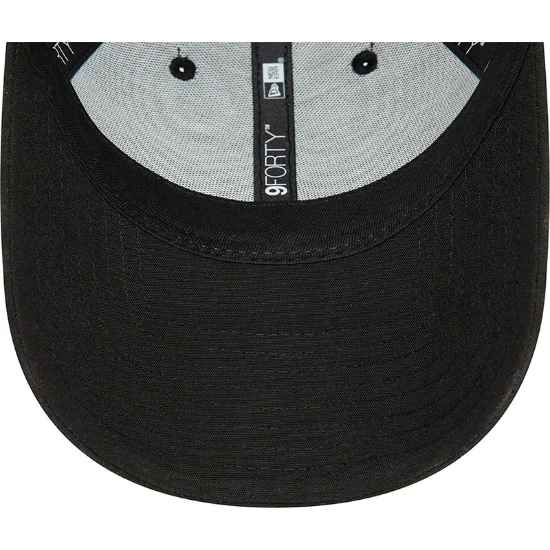 schwarze-verstellbare-curved-cap-9forty-repreve-wordmark-von-manchester-united-football-club-premier-league-von-new-era