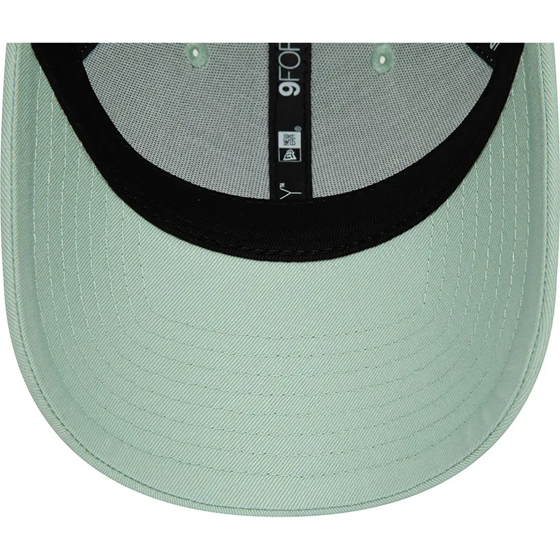 cepice-zaoblena-zelena-snapback-9forty-seasonal-red-bull-racing-formula-1-new-era