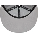 cepice-rovna-seda-snapback-9fifty-outline-new-york-yankees-mlb-new-era