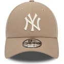 cepice-zaoblena-hneda-nastavitelny-9forty-league-essential-new-york-yankees-mlb-new-era