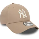 cepice-zaoblena-hneda-nastavitelny-9forty-league-essential-new-york-yankees-mlb-new-era