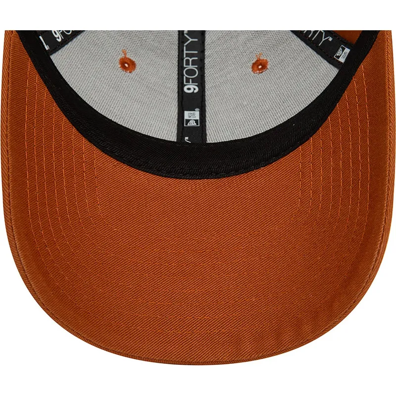cepice-zaoblena-hneda-nastavitelny-9forty-league-essential-new-york-yankees-mlb-new-era
