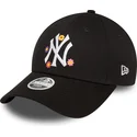 verstellbare-schwarze-damen-cap-mit-gebogenem-schirm-9forty-flower-der-new-york-yankees-mlb-von-new-era