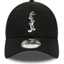 schwarze-verstellbare-9forty-kappe-mit-gebogenem-schirm-bugs-bunny-looney-tunes-von-new-era