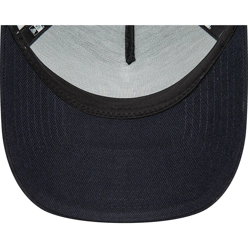 cepice-zaoblena-namornicka-modra-snapback-a-frame-boucle-new-york-yankees-mlb-new-era