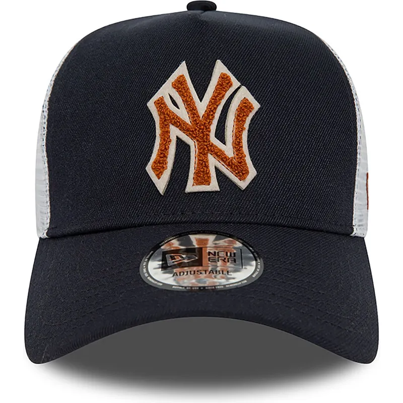 cepice-zaoblena-namornicka-modra-snapback-a-frame-boucle-new-york-yankees-mlb-new-era