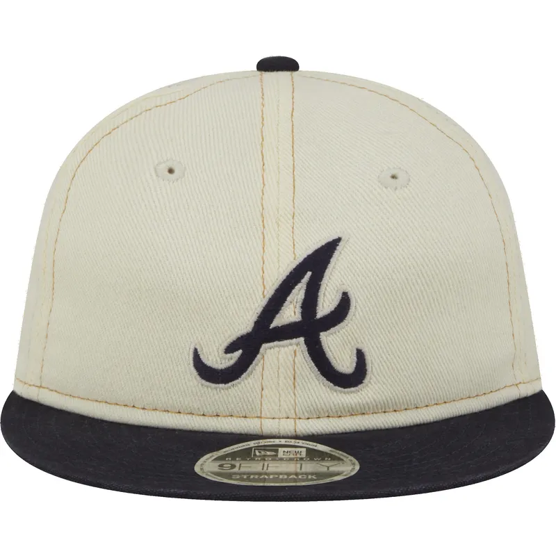 beige-und-marineblaue-flache-9fifty-retro-crown-denim-kappe-der-atlanta-braves-mlb-von-new-era
