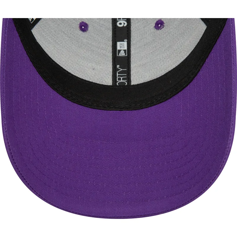 cepice-zaoblena-fialova-nastavitelny-9forty-home-field-los-angeles-lakers-nba-new-era