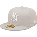 cepice-rovna-bezova-prilehava-59fifty-league-essential-new-york-yankees-mlb-new-era
