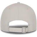 new-era-new-york-yankees-mlb-9forty-league-essential-poly-beige-justerbar-bojd-keps-med-beige-logga
