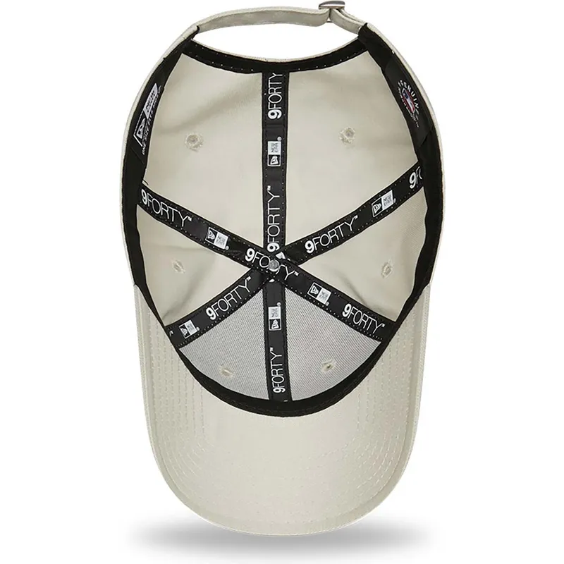 cap-zaoblena-beige-adjustable-strap-9forty-league-essential-new-york-yankees-mlb-new-era cap-zaoblena-beige-adjustable-strap-9forty-league-essential-new-york-yankees-mlb-new-era