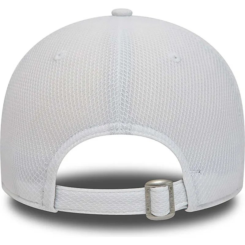 verstellbare-weisse-9forty-diamond-era-essential-kappe-mit-gebogenem-schirm-der-new-york-yankees-mlb-von-new-era