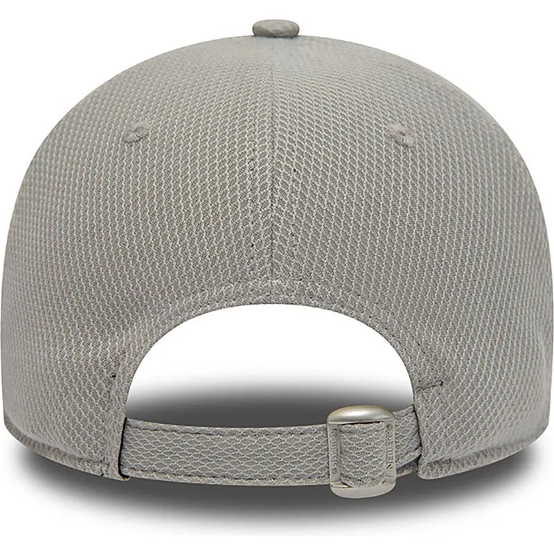 cepice-zaoblena-seda-nastavitelny-9forty-diamond-era-essential-new-york-yankees-mlb-new-era cepice-zaoblena-seda-nastavitelny-9forty-diamond-era-essential-new-york-yankees-mlb-new-era