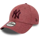 cepice-zaoblena-cervena-nastavitelny-9forty-jersey-essential-new-york-yankees-mlb-new-era